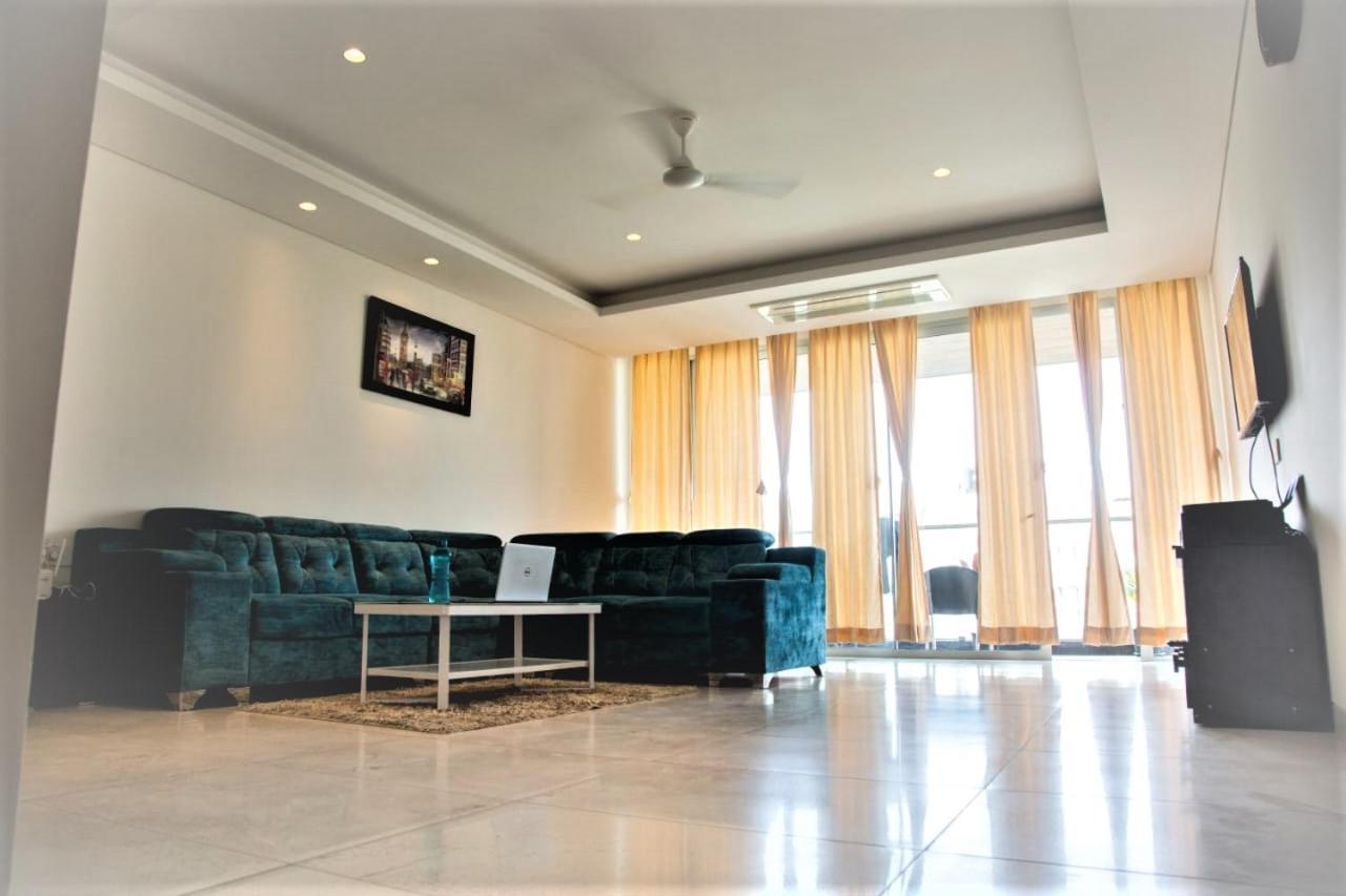 Guest House Service Apartments 浦那 外观 照片
